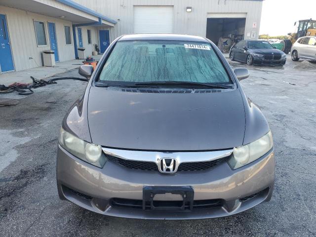 Photo 4 VIN: 19XFA16509E043368 - HONDA CIVIC LX 