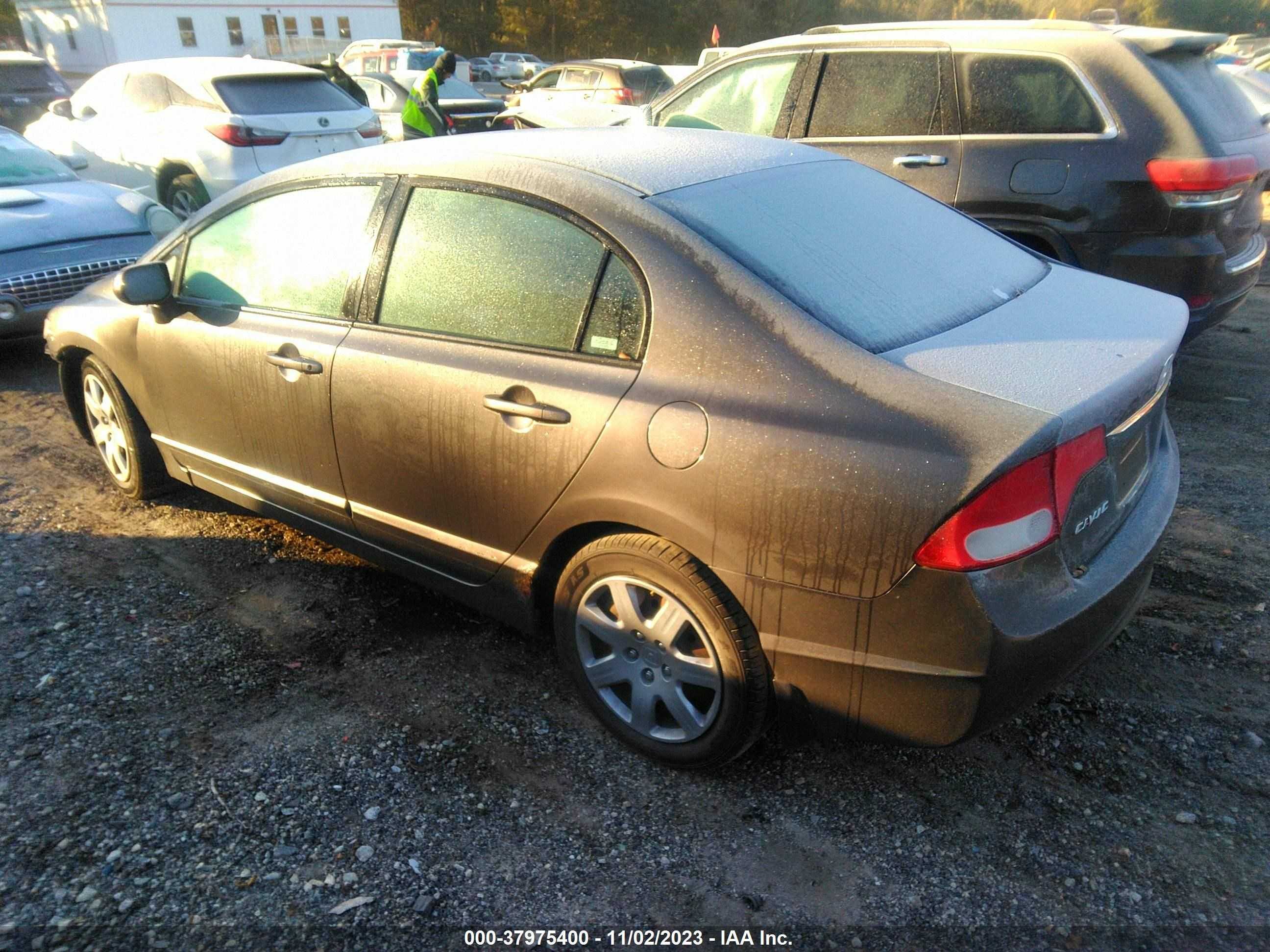 Photo 2 VIN: 19XFA16519E033805 - HONDA CIVIC 