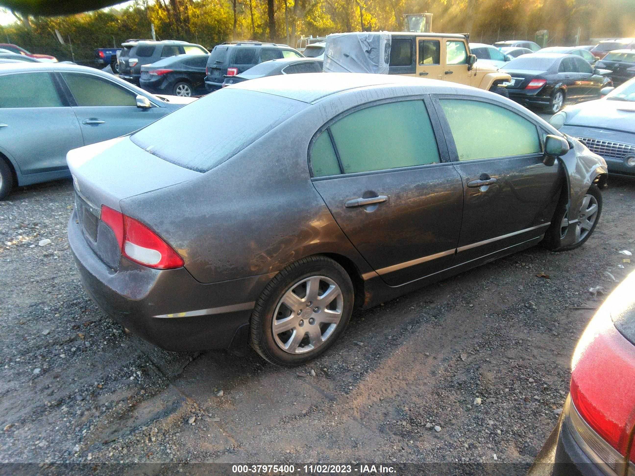 Photo 3 VIN: 19XFA16519E033805 - HONDA CIVIC 