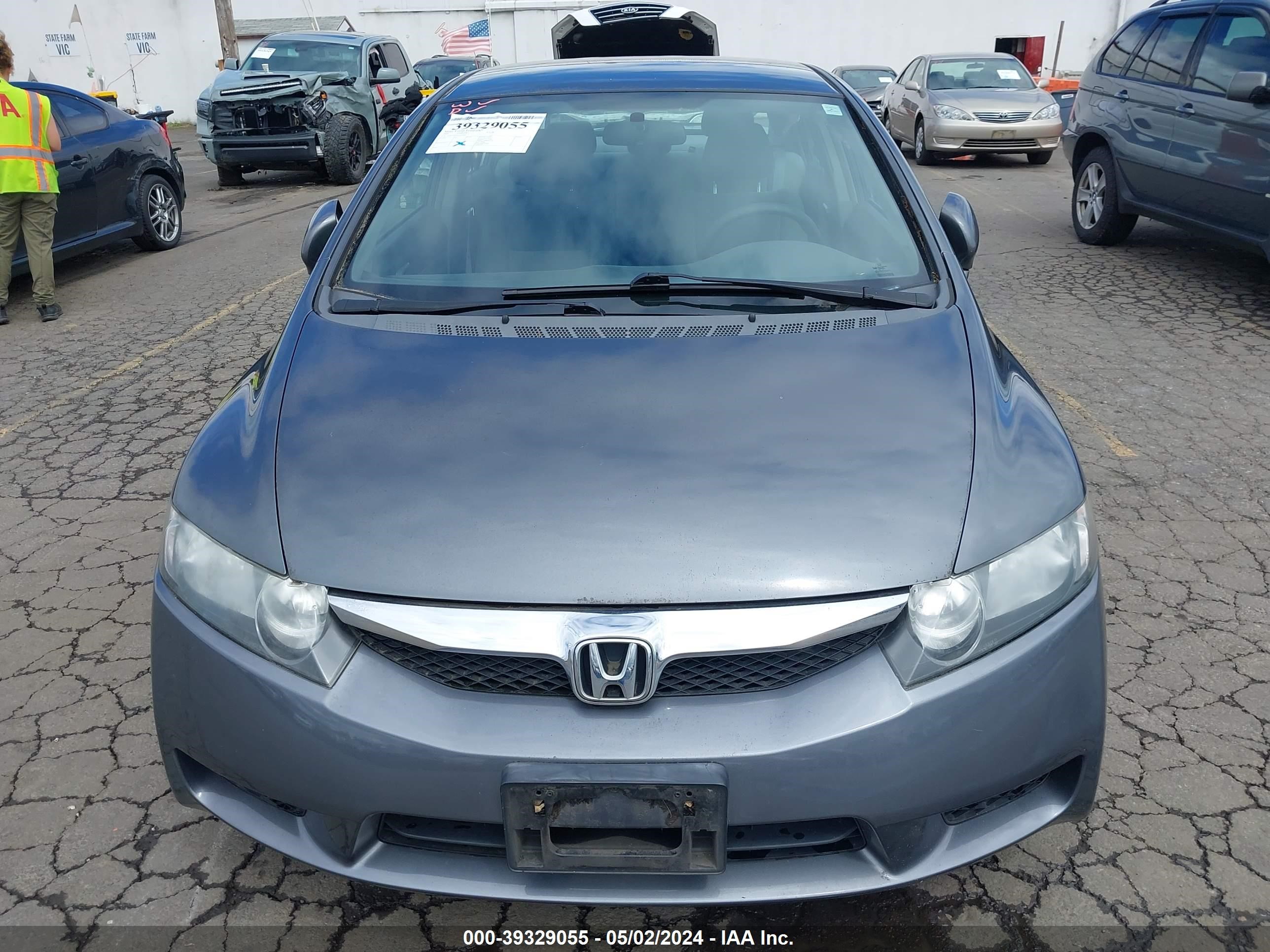 Photo 11 VIN: 19XFA16539E042845 - HONDA CIVIC 