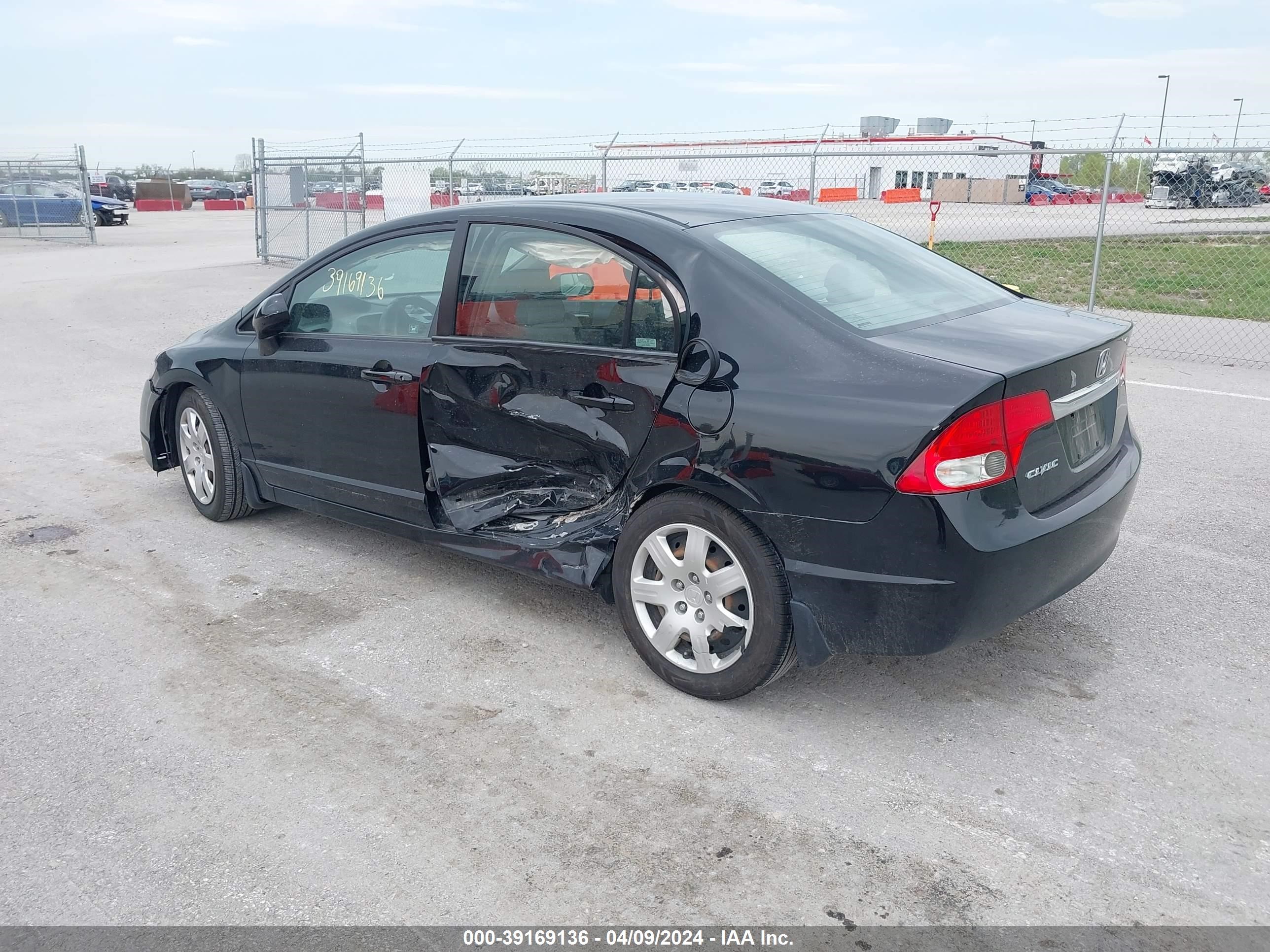 Photo 2 VIN: 19XFA16539E051920 - HONDA CIVIC 