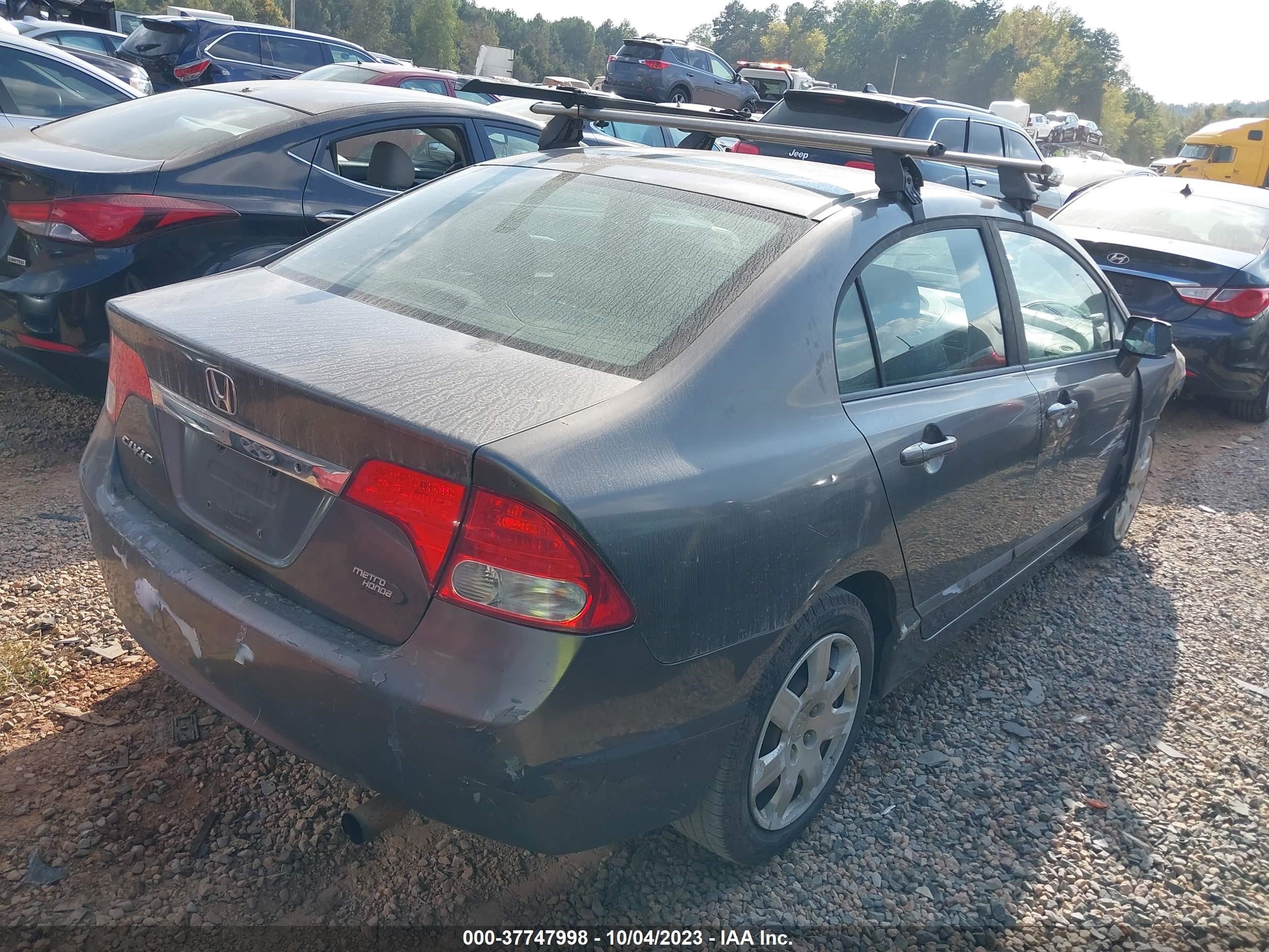 Photo 3 VIN: 19XFA16549E015511 - HONDA CIVIC 