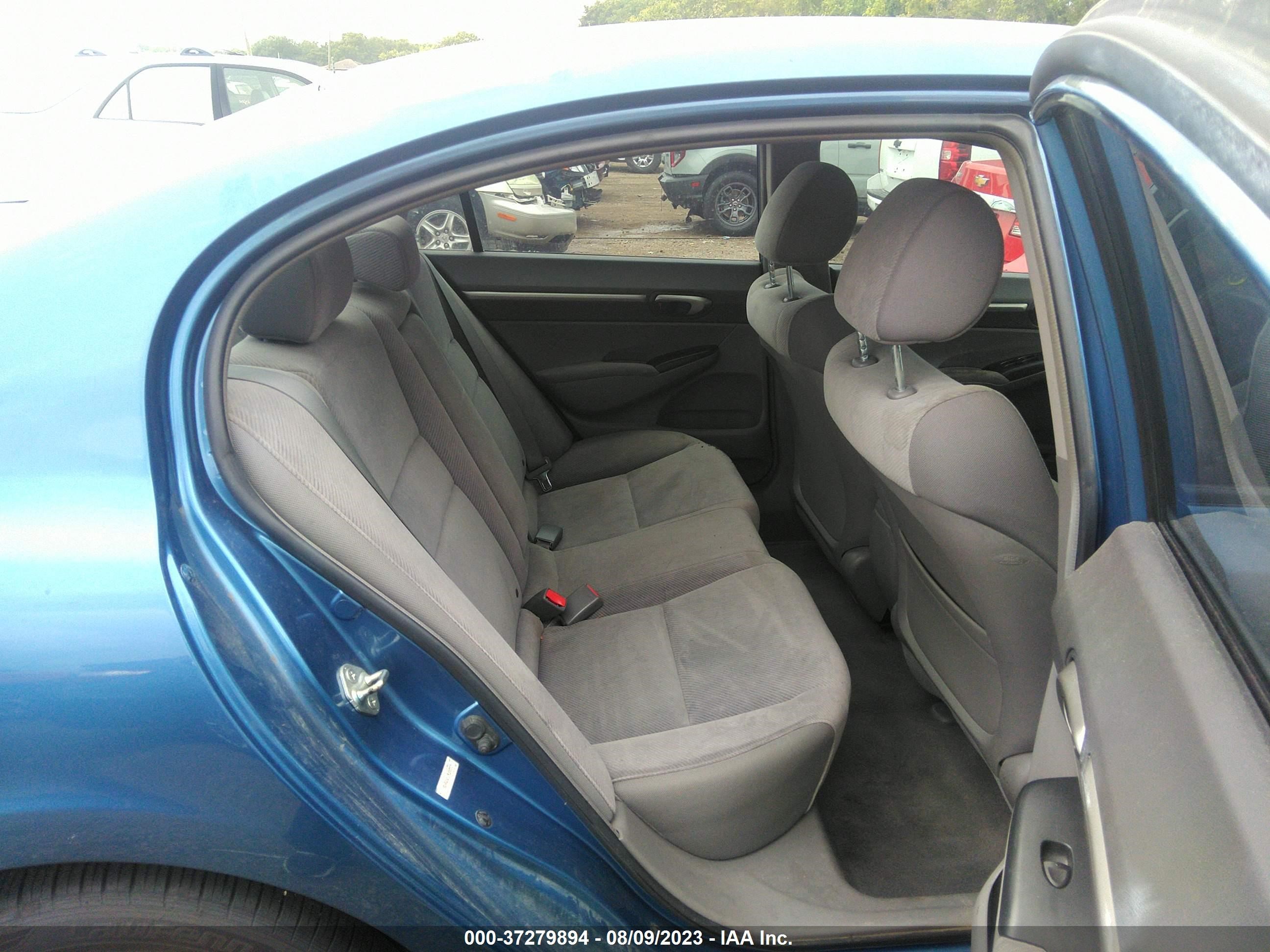 Photo 7 VIN: 19XFA16829E018109 - HONDA CIVIC 