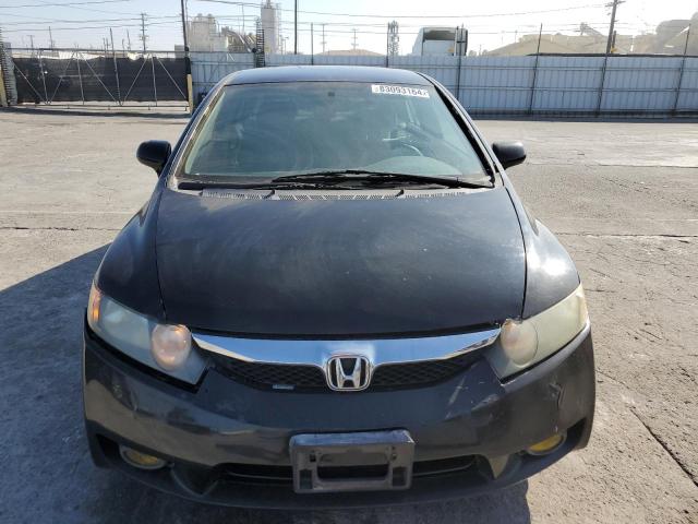 Photo 4 VIN: 19XFA1E54AE022982 - HONDA CIVIC LX 