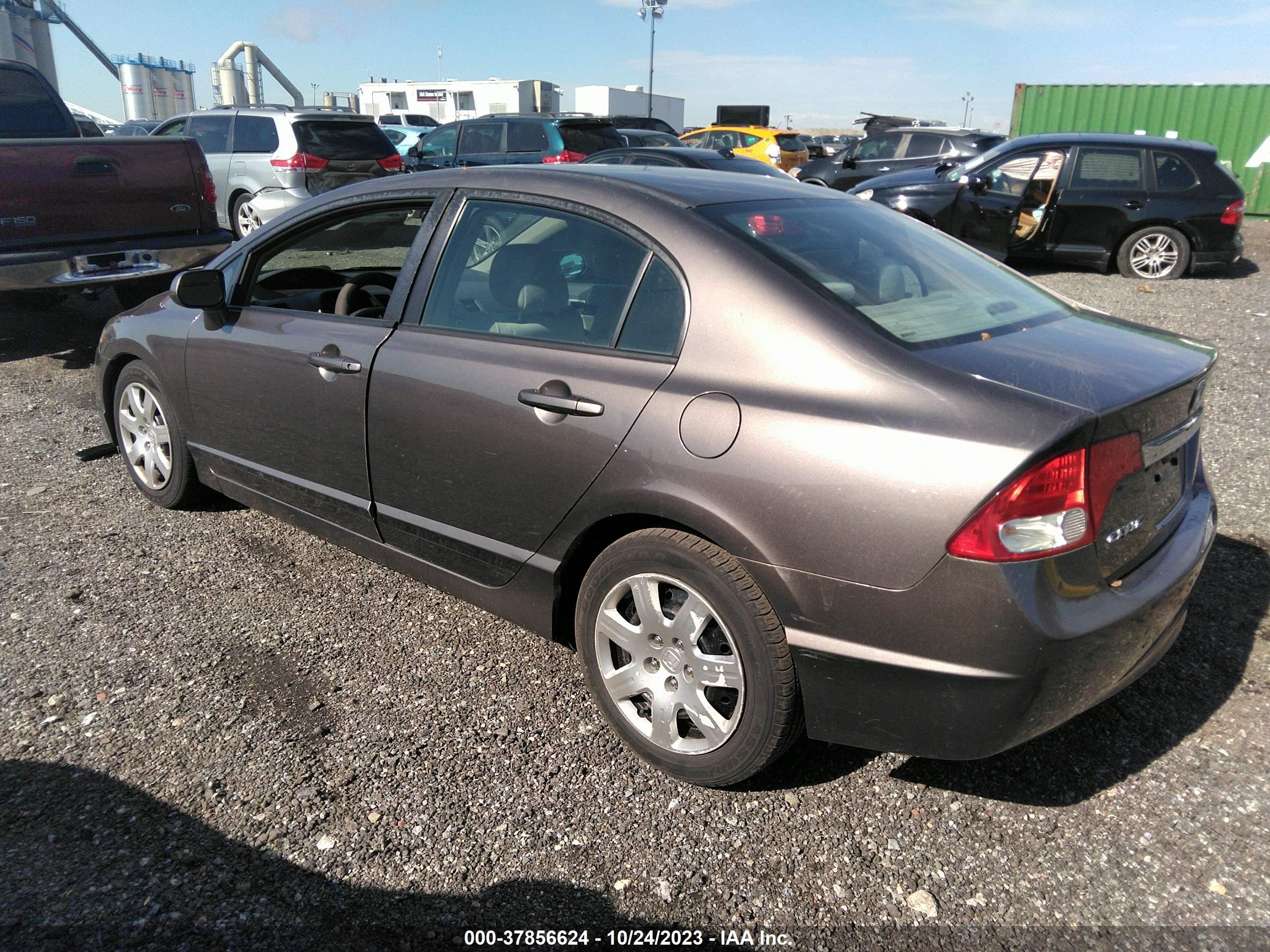 Photo 2 VIN: 19XFA1F50AE040345 - HONDA CIVIC 