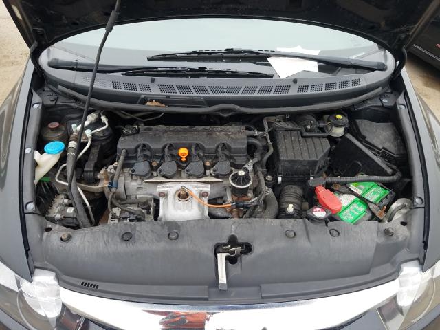 Photo 6 VIN: 19XFA1F51AE001120 - HONDA CIVIC LX 