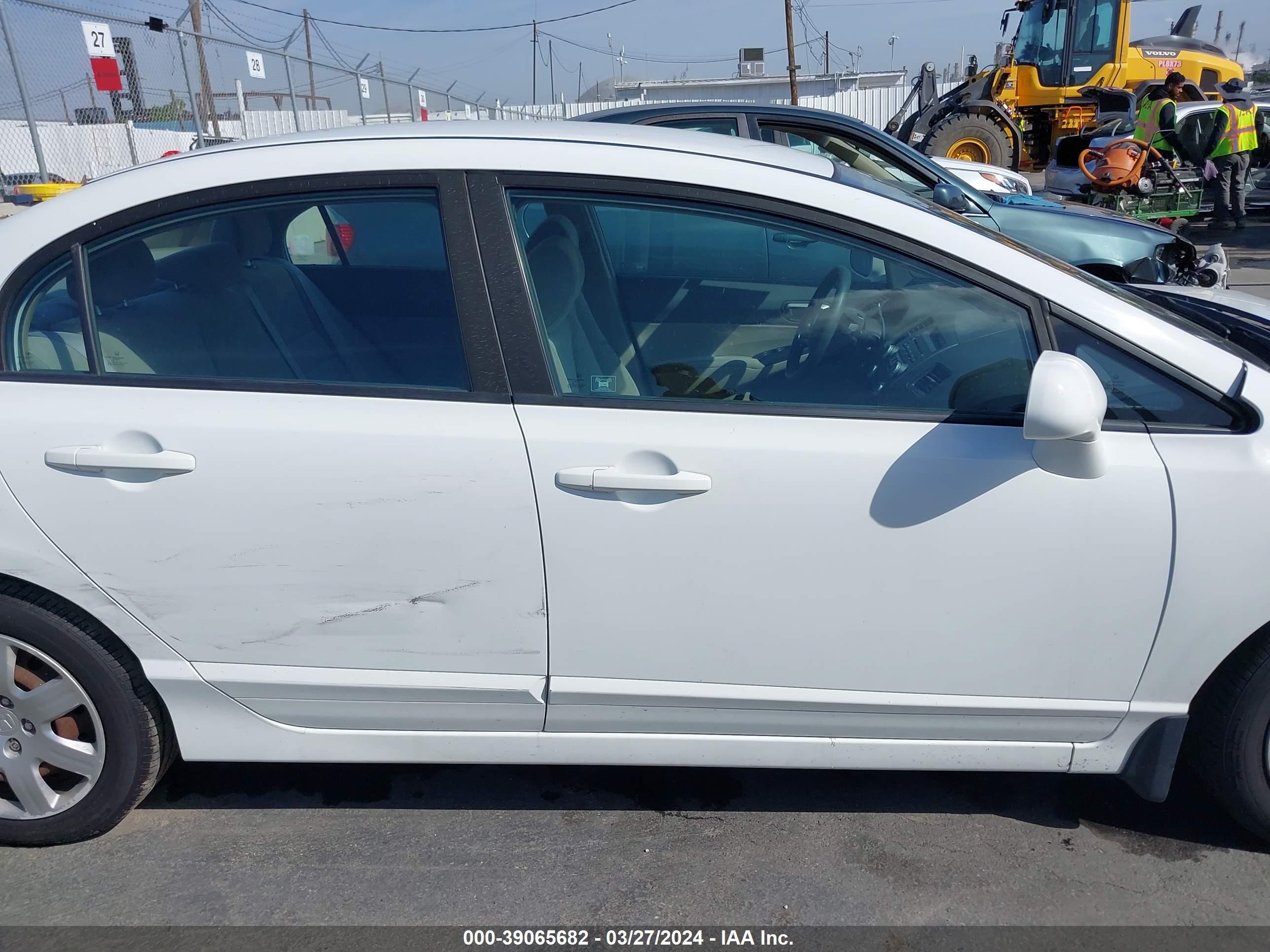 Photo 12 VIN: 19XFA1F51AE030746 - HONDA CIVIC 