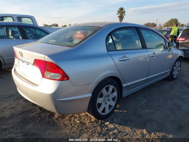 Photo 3 VIN: 19XFA1F51AE031007 - HONDA CIVIC 