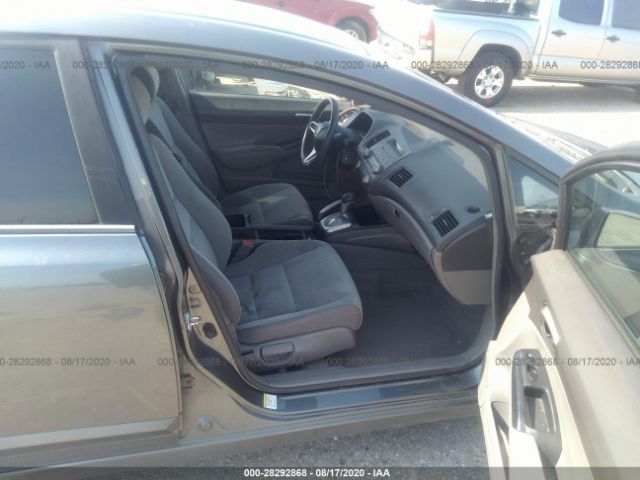 Photo 4 VIN: 19XFA1F52AE011624 - HONDA CIVIC SDN 