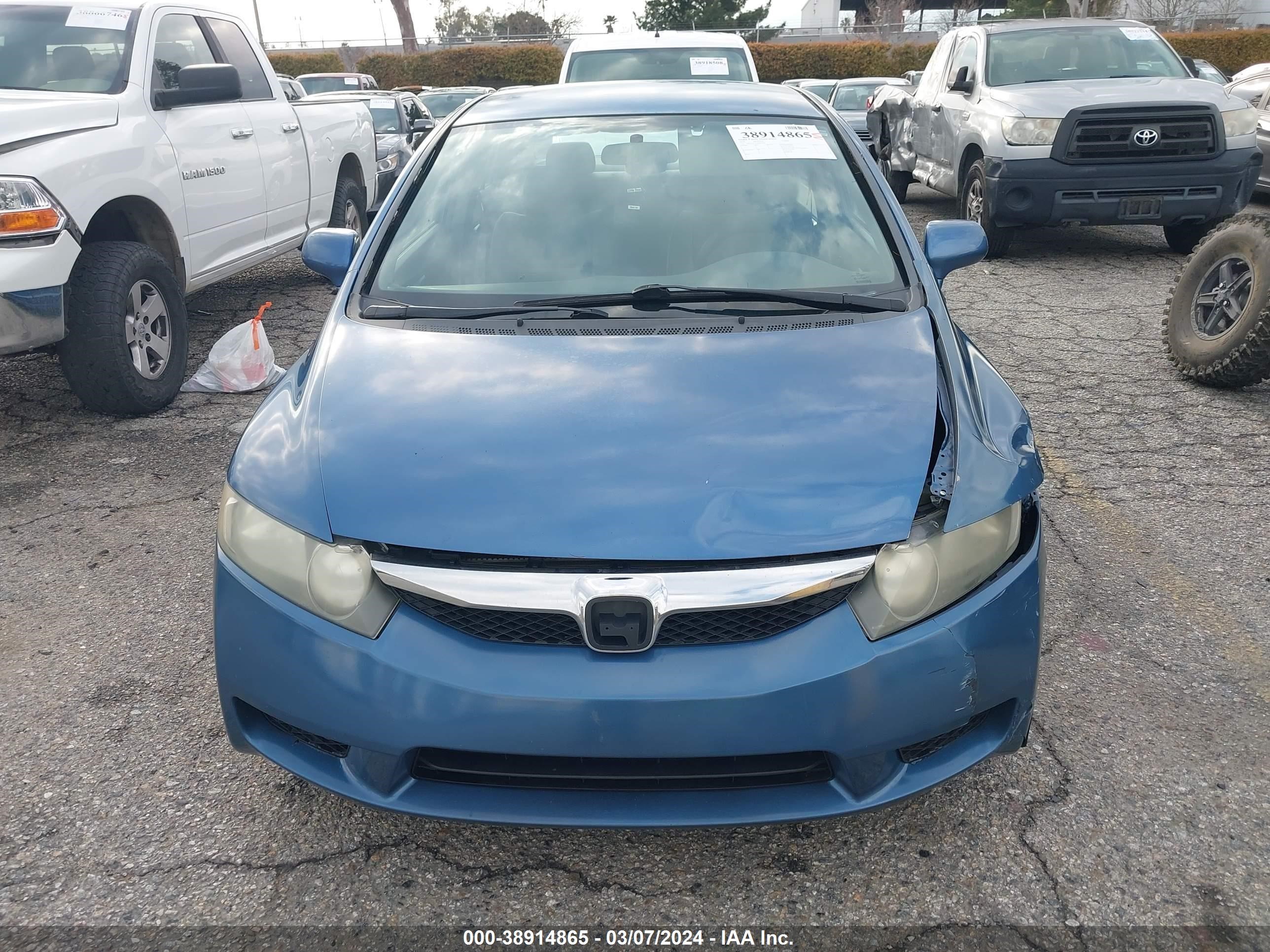 Photo 11 VIN: 19XFA1F52AE042100 - HONDA CIVIC 