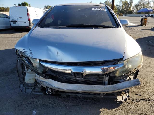 Photo 4 VIN: 19XFA1F52AE068602 - HONDA CIVIC LX 