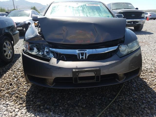 Photo 8 VIN: 19XFA1F53AE071136 - HONDA CIVIC LX 