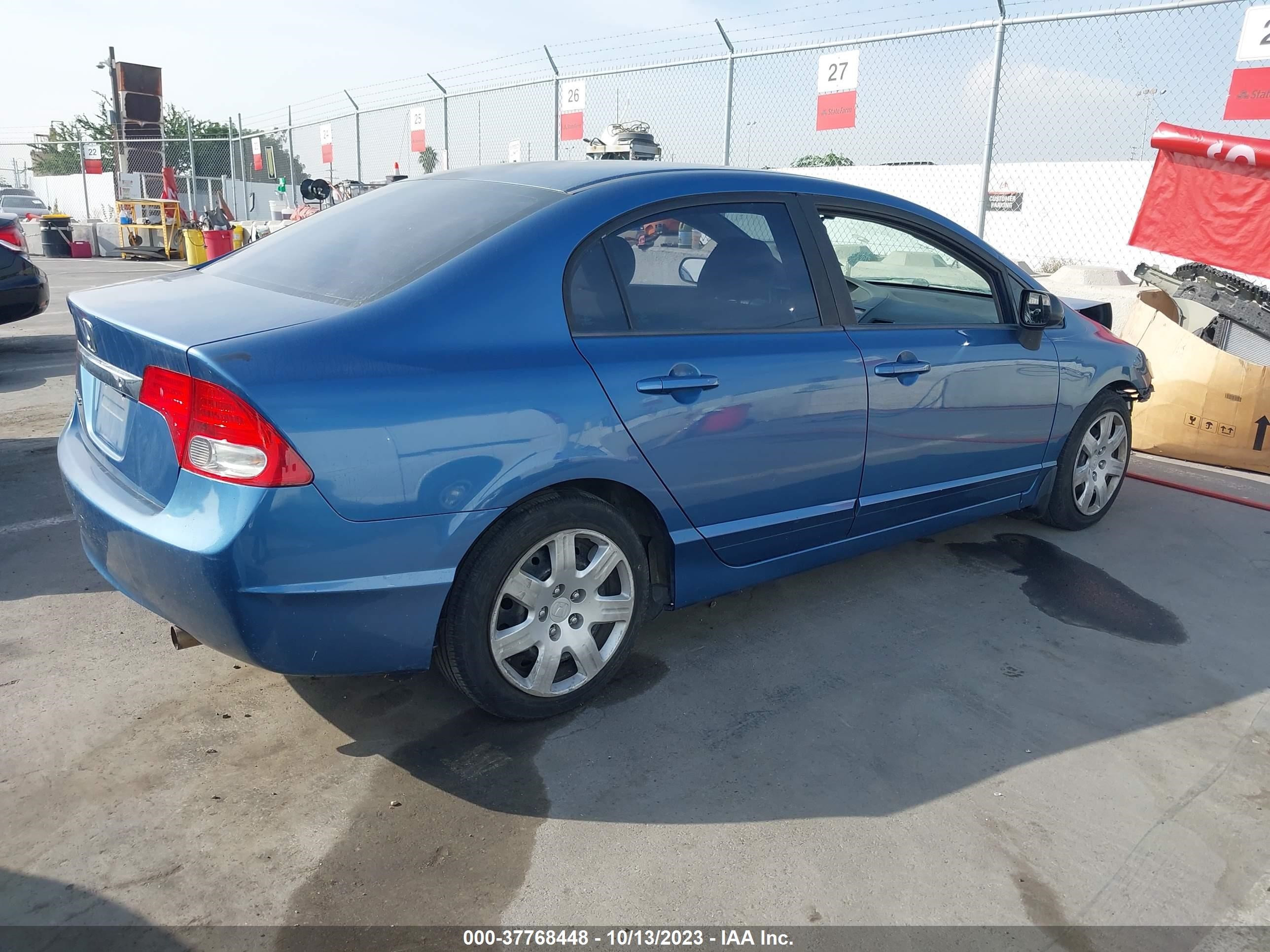 Photo 3 VIN: 19XFA1F54BE047882 - HONDA CIVIC 