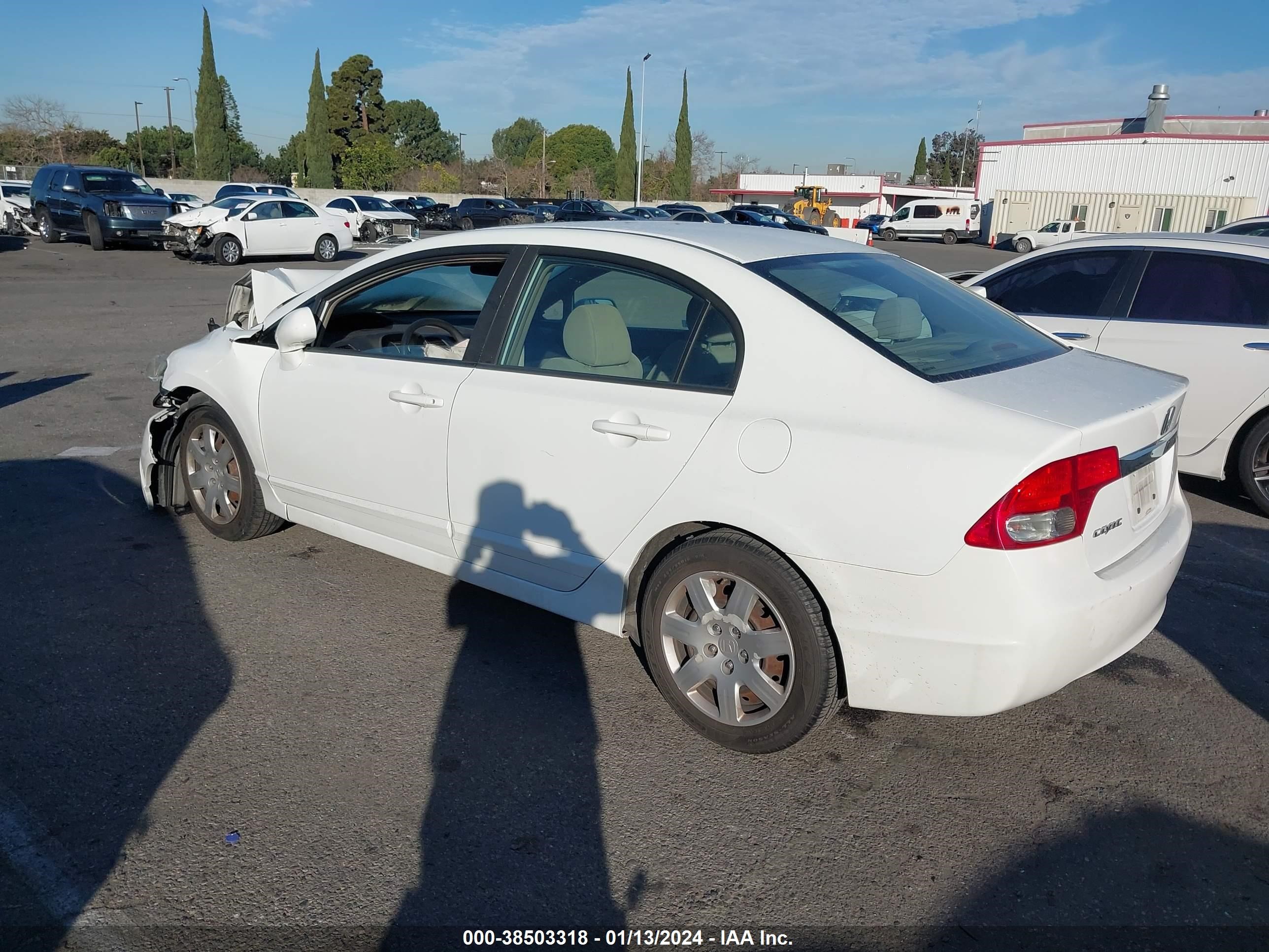 Photo 2 VIN: 19XFA1F55AE001802 - HONDA CIVIC 