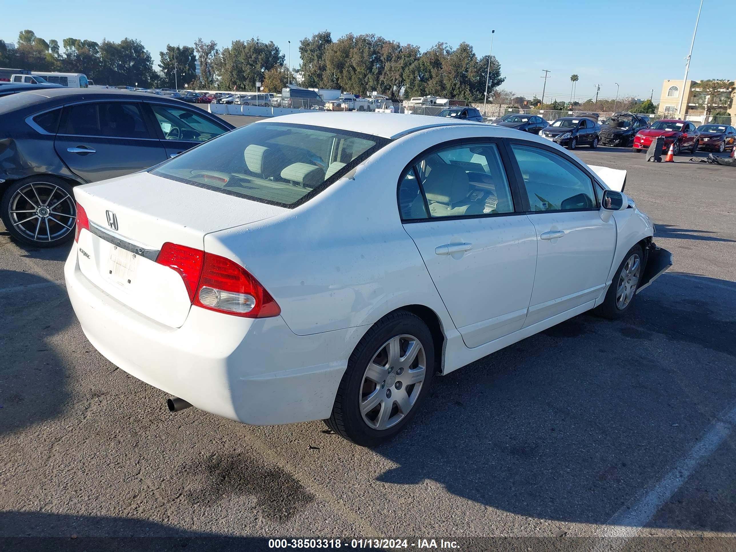 Photo 3 VIN: 19XFA1F55AE001802 - HONDA CIVIC 