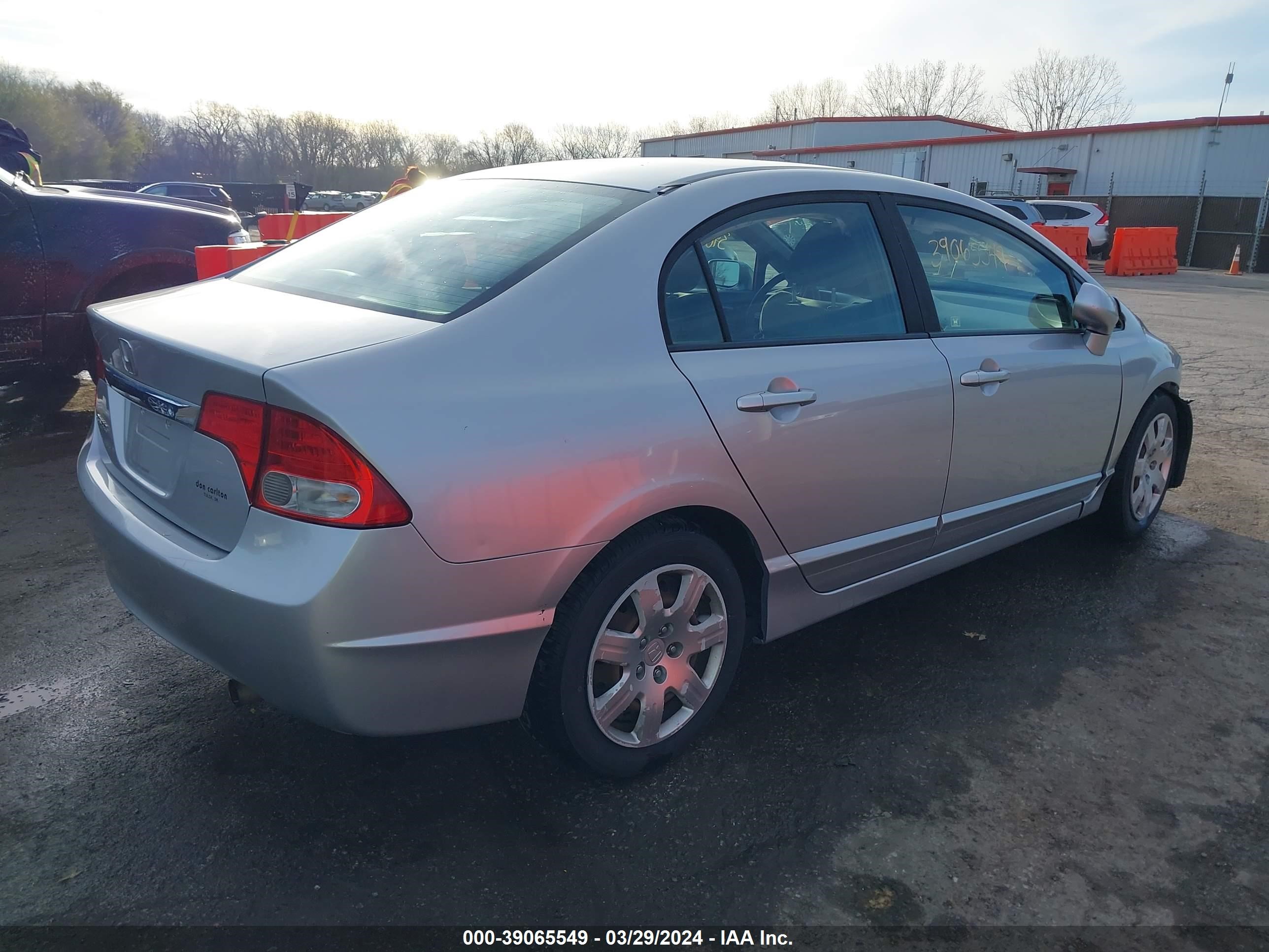 Photo 3 VIN: 19XFA1F55AE071252 - HONDA CIVIC 