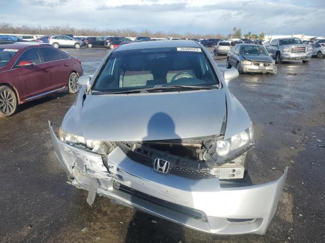 Photo 4 VIN: 19XFA1F57AE010095 - HONDA CIVIC LX 