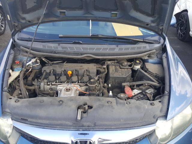 Photo 6 VIN: 19XFA1F57AE049818 - HONDA CIVIC LX 