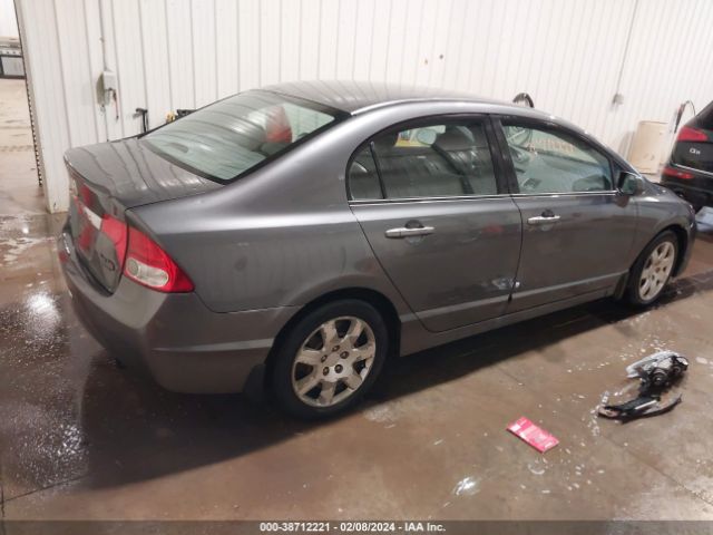 Photo 3 VIN: 19XFA1F59AE052865 - HONDA CIVIC 