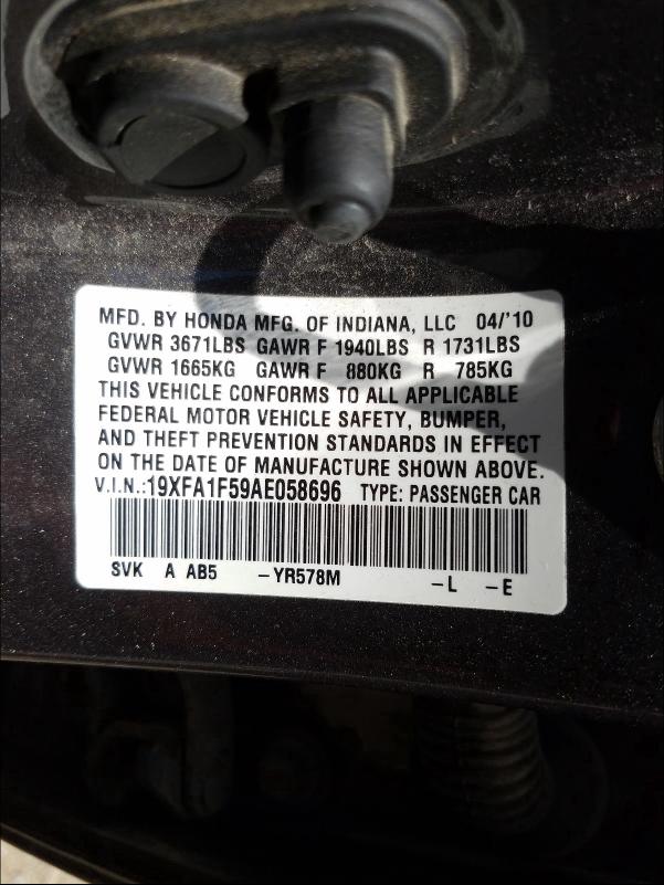 Photo 9 VIN: 19XFA1F59AE058696 - HONDA CIVIC LX 