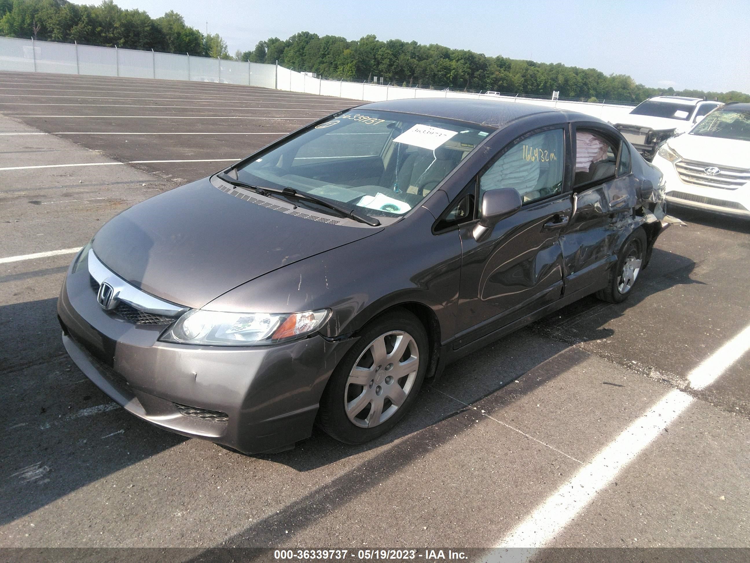 Photo 1 VIN: 19XFA1F5XAE005845 - HONDA CIVIC 