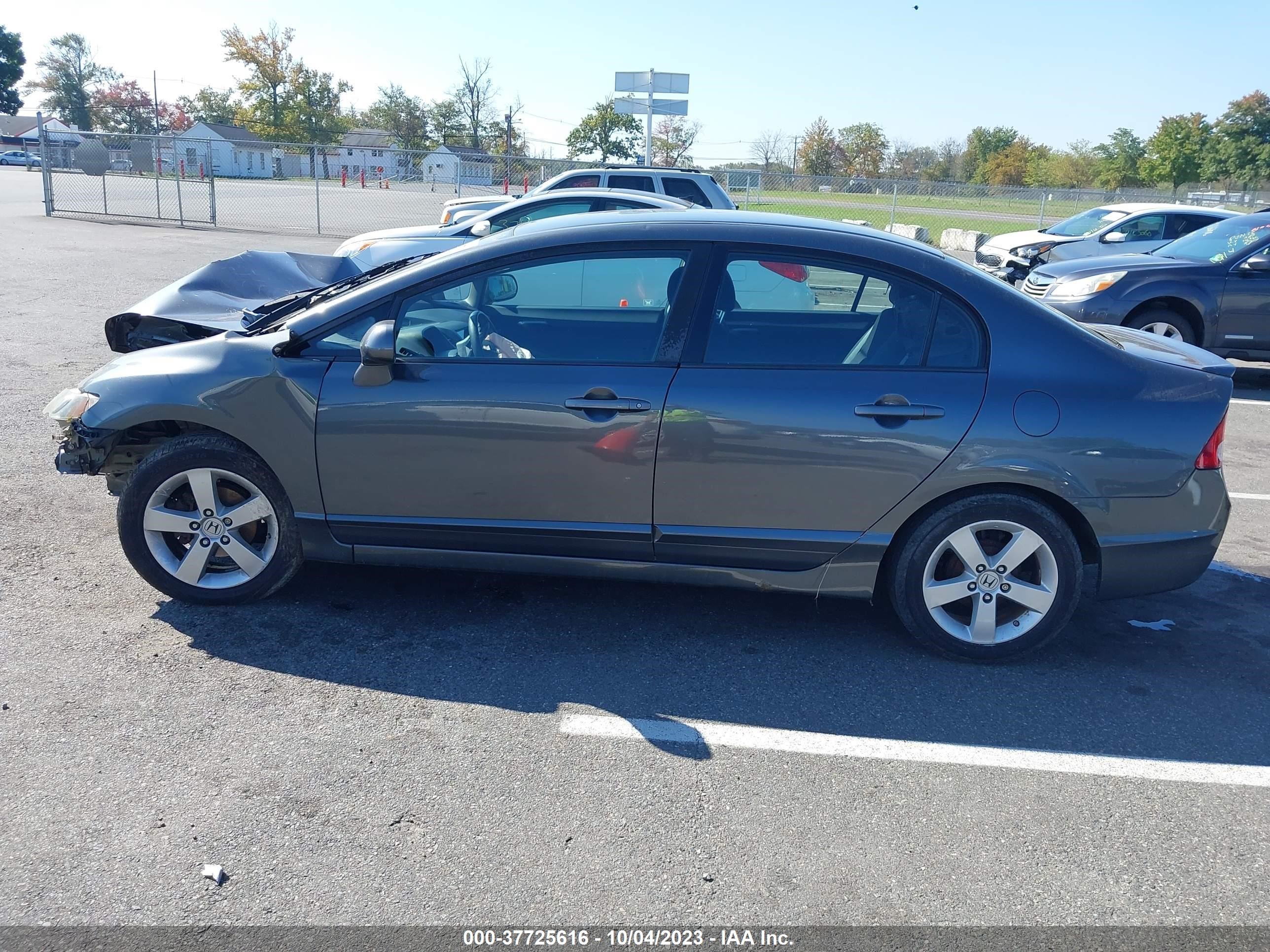 Photo 13 VIN: 19XFA1F68BE022332 - HONDA CIVIC 