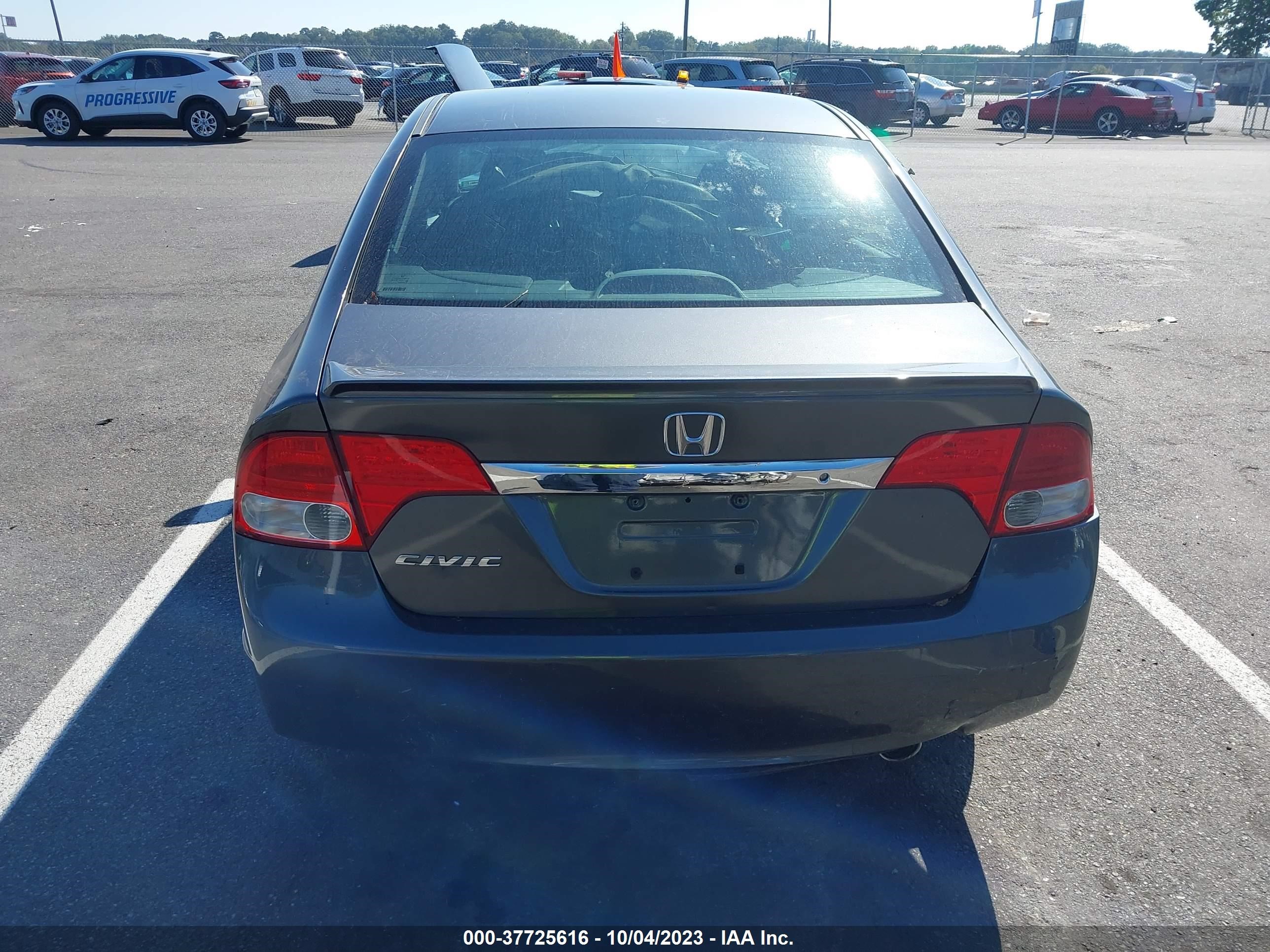 Photo 15 VIN: 19XFA1F68BE022332 - HONDA CIVIC 