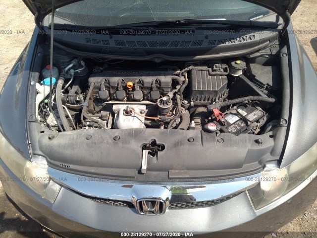 Photo 9 VIN: 19XFA1F6XAE000105 - HONDA CIVIC SDN 