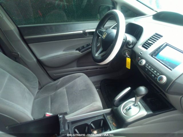 Photo 4 VIN: 19XFA1F81AE046908 - HONDA CIVIC SDN 