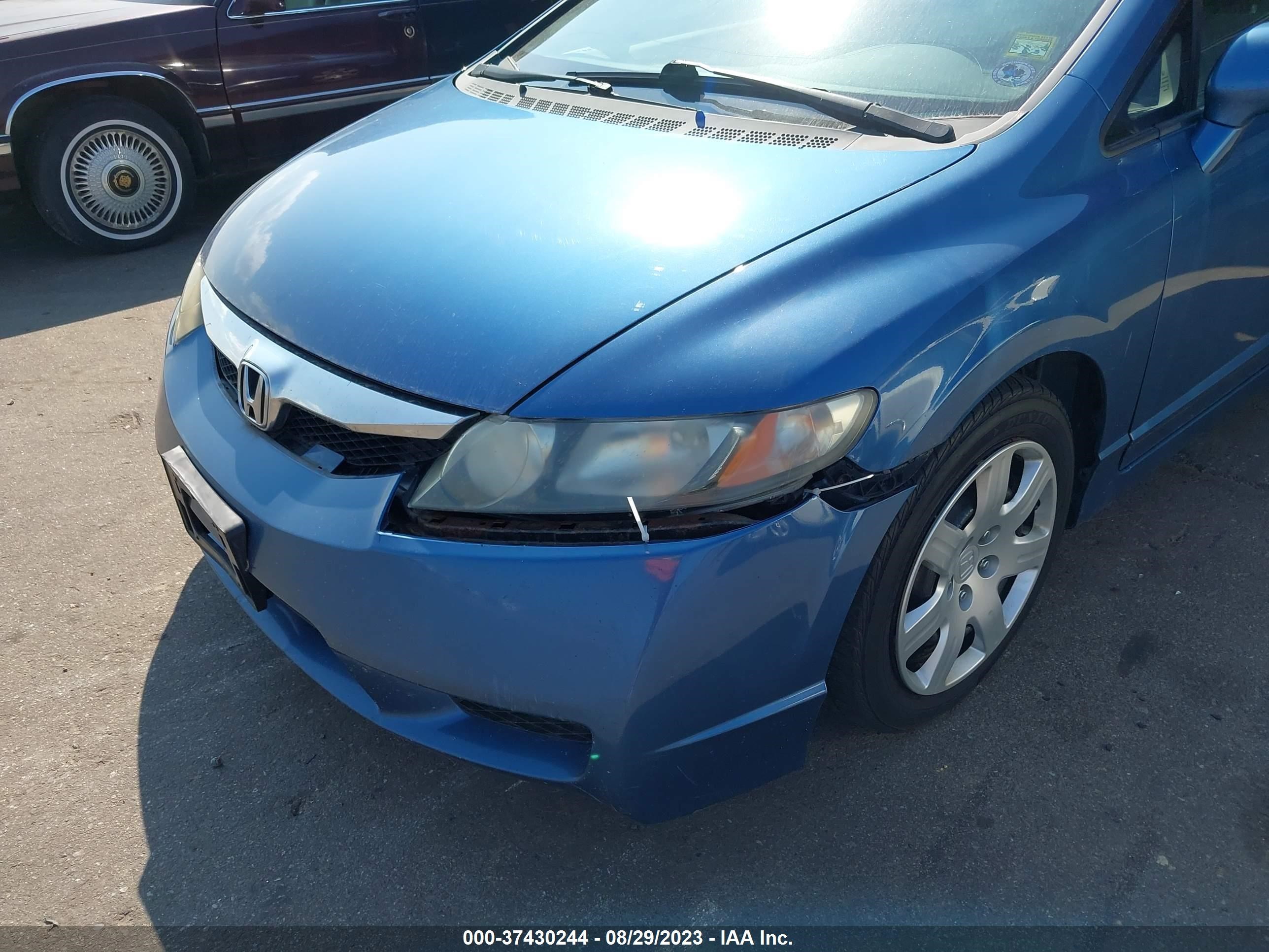 Photo 5 VIN: 19XFA1F86BE000184 - HONDA CIVIC 