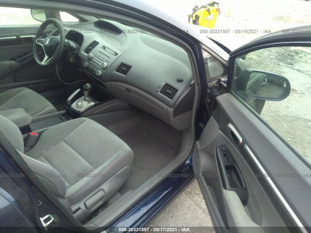 Photo 4 VIN: 19XFA1F88AE027739 - HONDA CIVIC SDN 