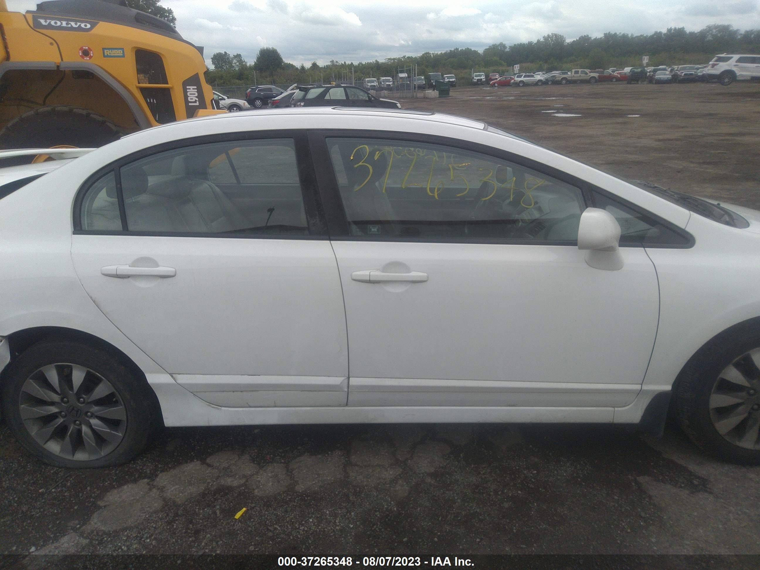 Photo 12 VIN: 19XFA1F99AE039178 - HONDA CIVIC 