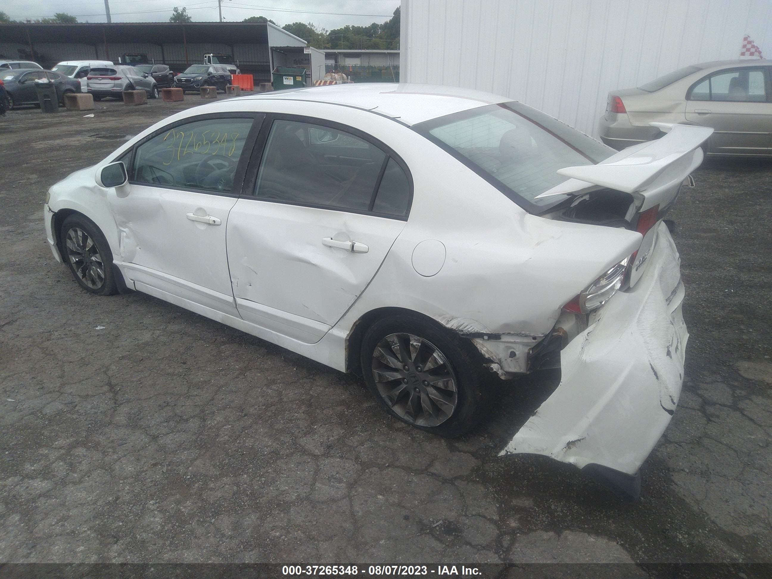 Photo 2 VIN: 19XFA1F99AE039178 - HONDA CIVIC 