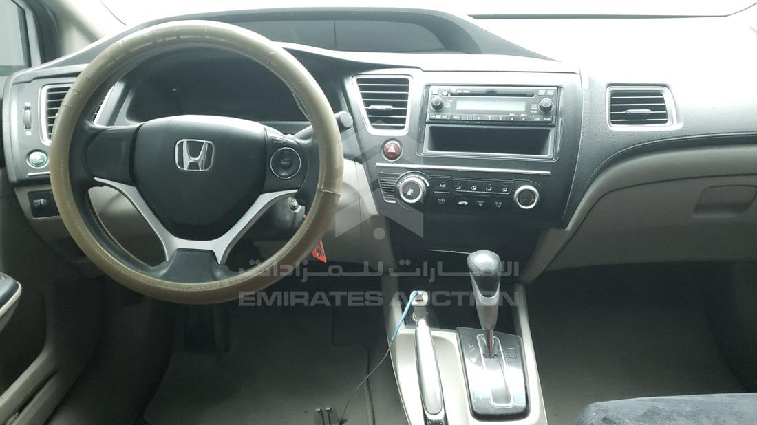 Photo 16 VIN: 19XFB2628FE902016 - HONDA CIVIC 