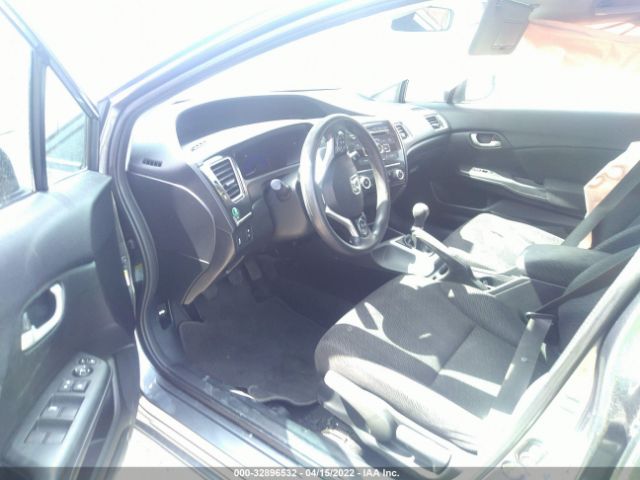 Photo 4 VIN: 19XFB2E52DE009977 - HONDA CIVIC SDN 