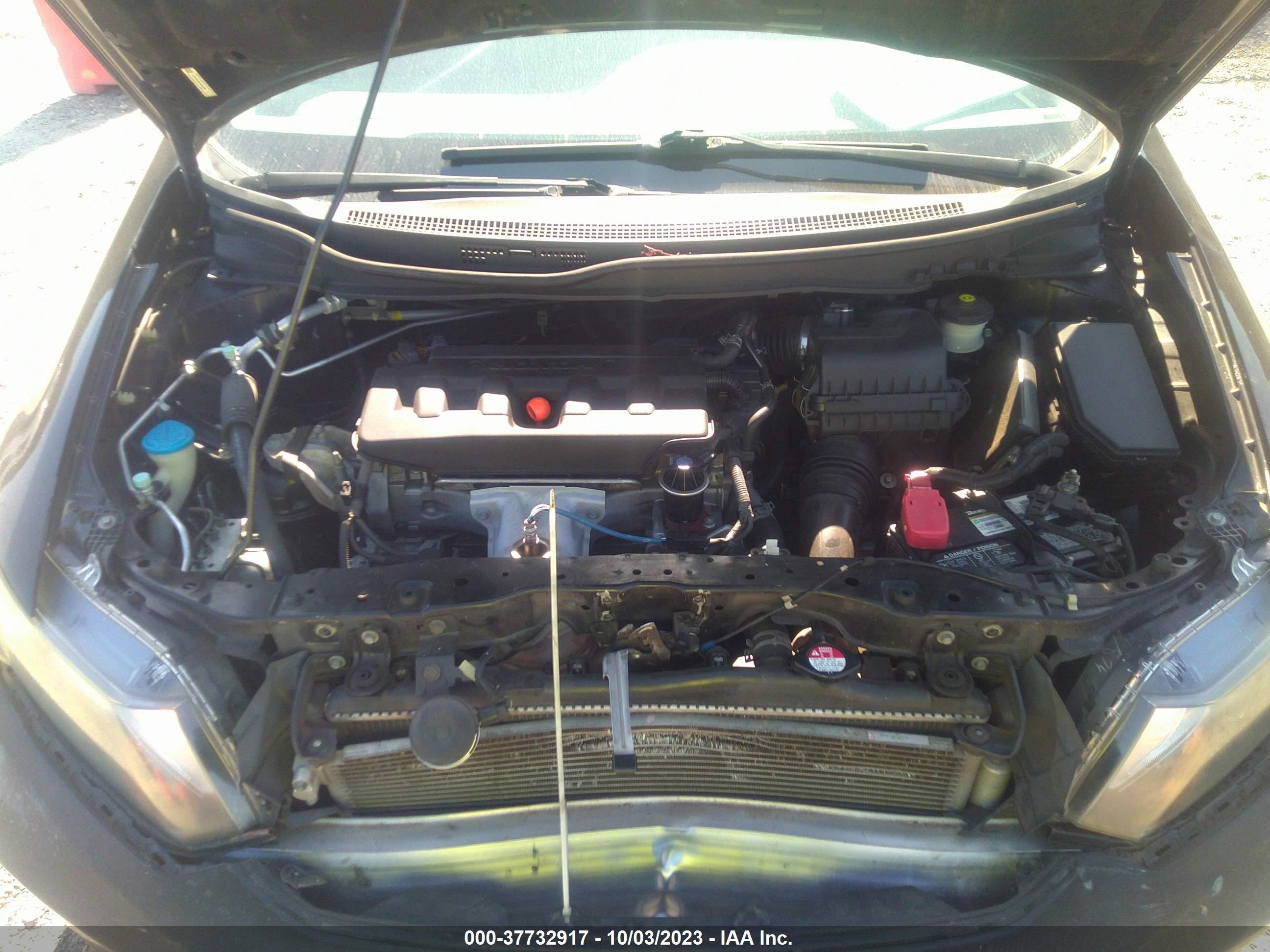 Photo 9 VIN: 19XFB2F50CE040299 - HONDA CIVIC 