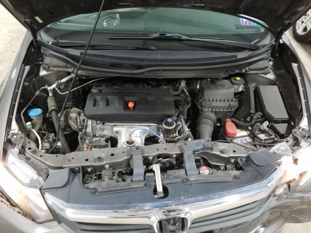 Photo 6 VIN: 19XFB2F51CE324802 - HONDA CIVIC LX 