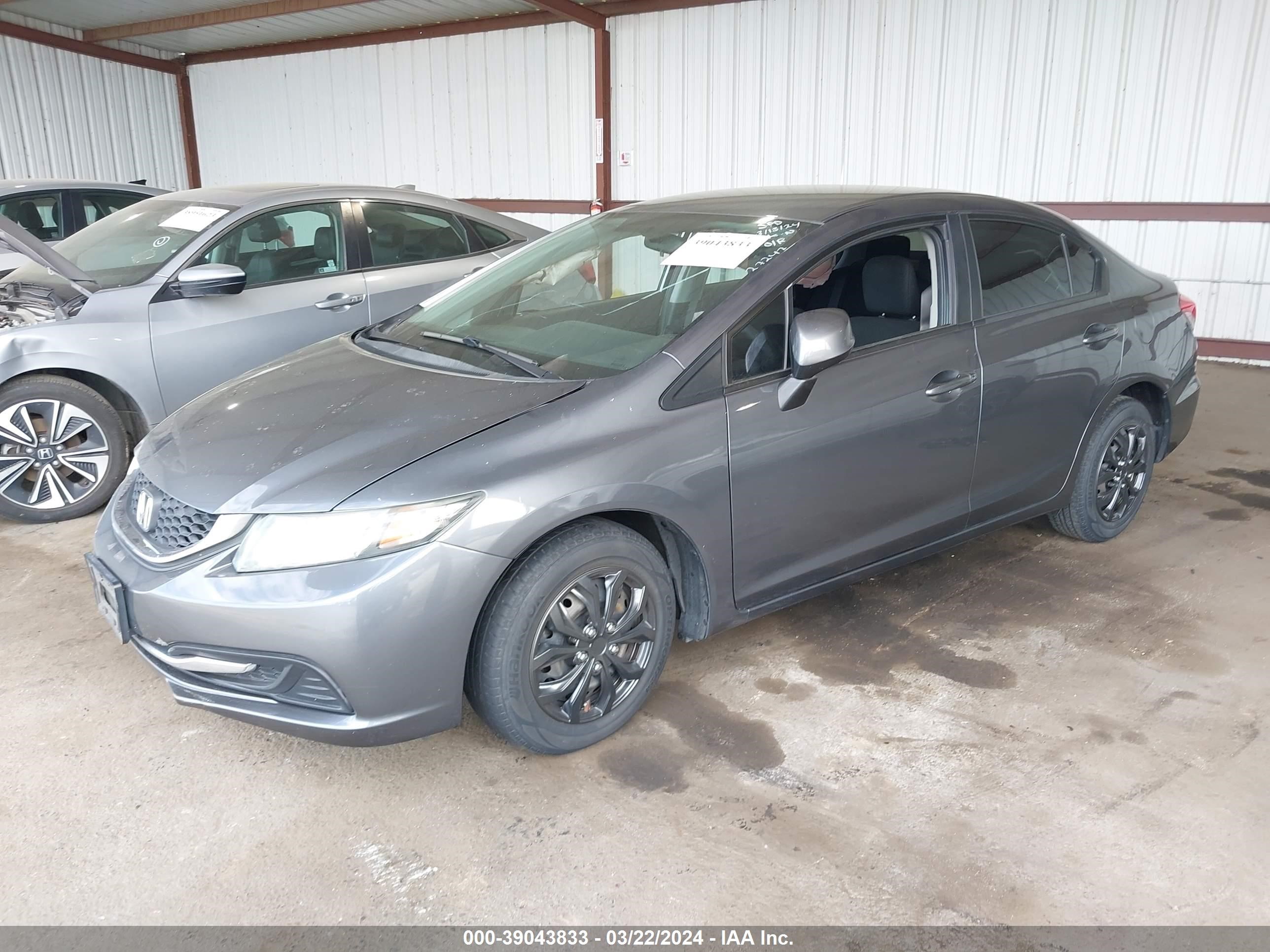 Photo 1 VIN: 19XFB2F51DE204015 - HONDA CIVIC 