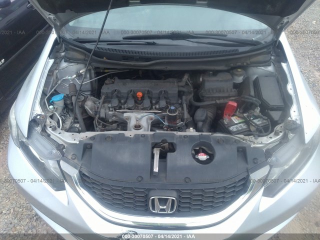 Photo 9 VIN: 19XFB2F51EE252437 - HONDA CIVIC SEDAN 