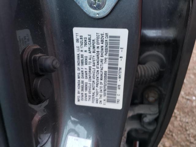 Photo 9 VIN: 19XFB2F52CE005859 - HONDA CIVIC LX 