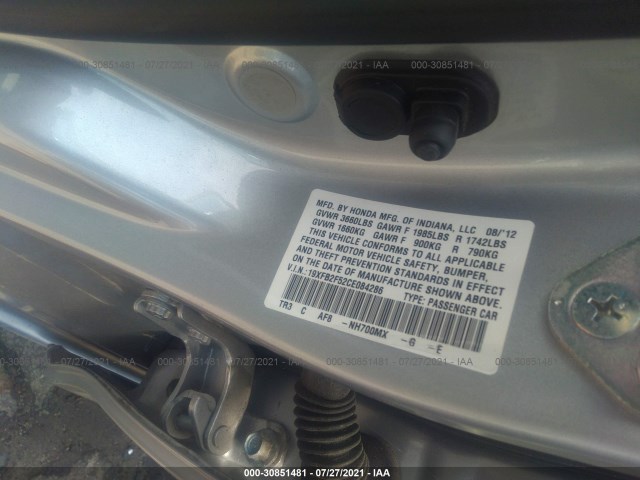 Photo 8 VIN: 19XFB2F52CE084286 - HONDA CIVIC SDN 