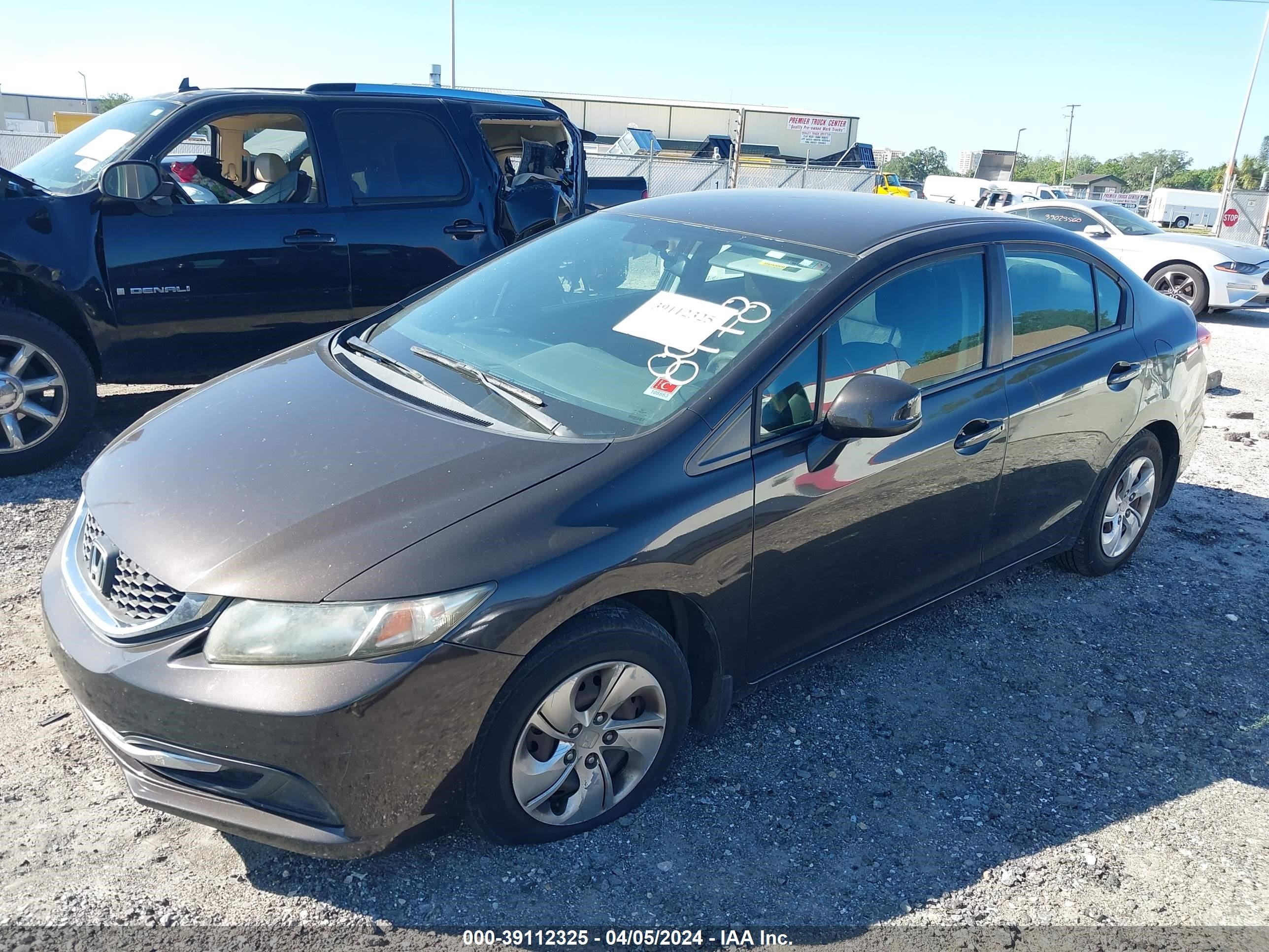 Photo 1 VIN: 19XFB2F52DE028978 - HONDA CIVIC 