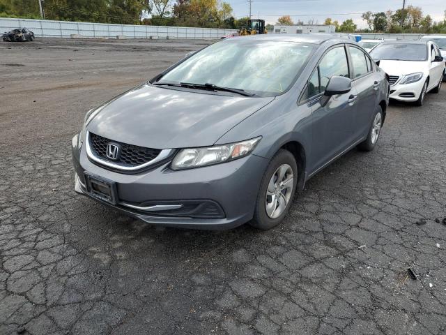 Photo 1 VIN: 19XFB2F52DE055209 - HONDA CIVIC LX 