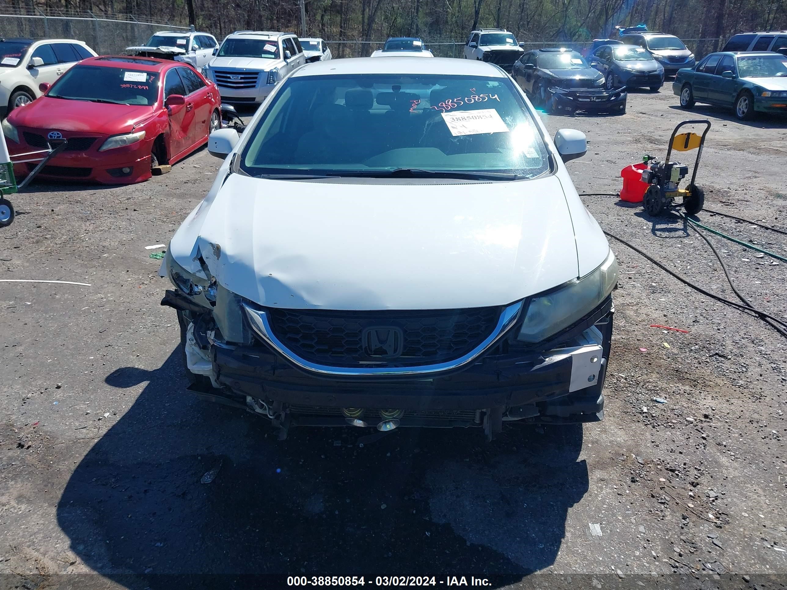 Photo 11 VIN: 19XFB2F52DE092597 - HONDA CIVIC 