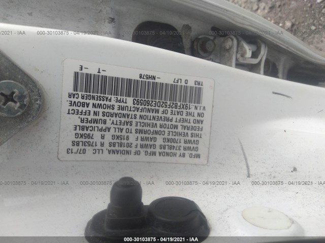 Photo 8 VIN: 19XFB2F52DE260593 - HONDA CIVIC SDN 