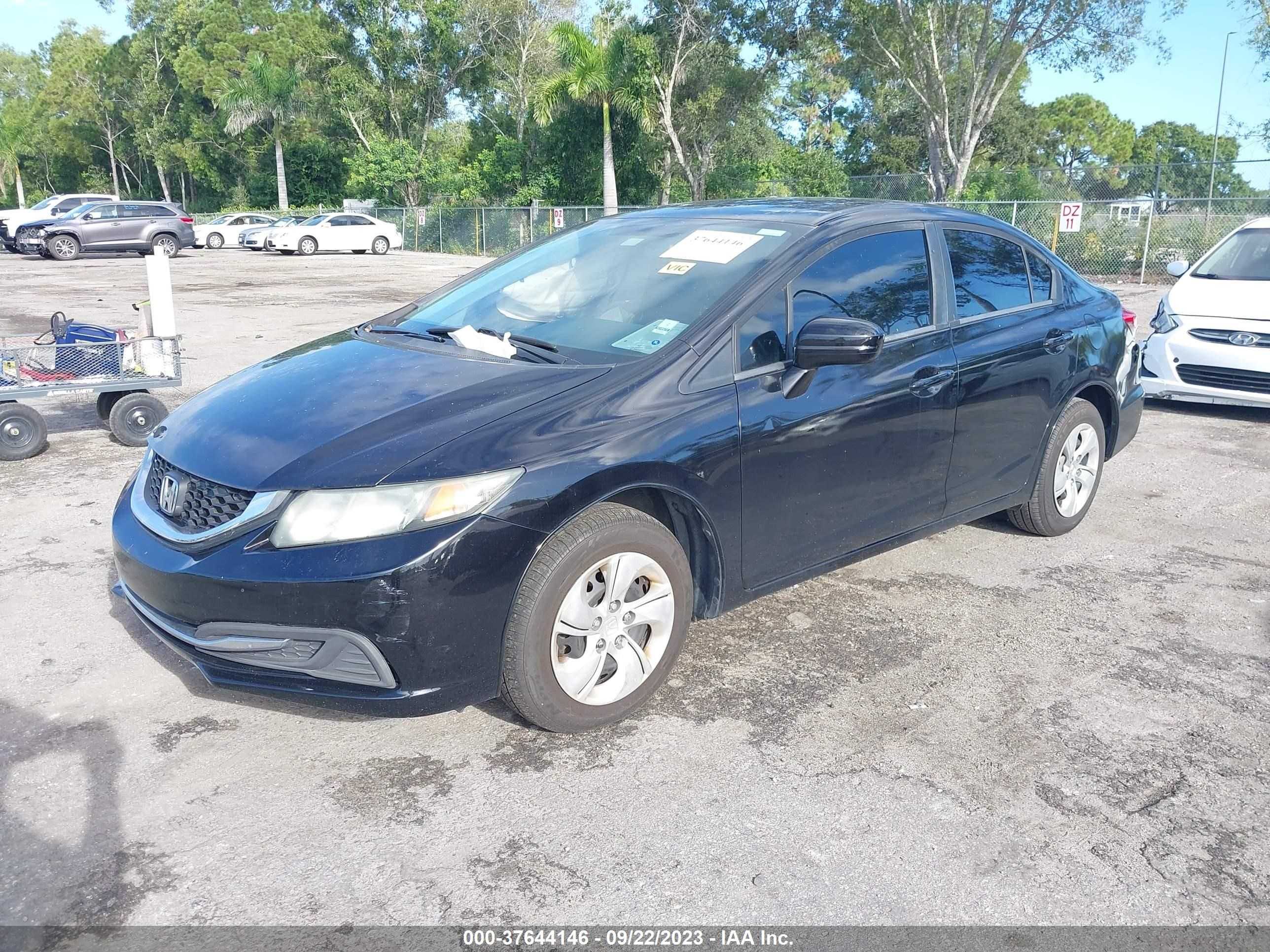 Photo 1 VIN: 19XFB2F52EE016069 - HONDA CIVIC 