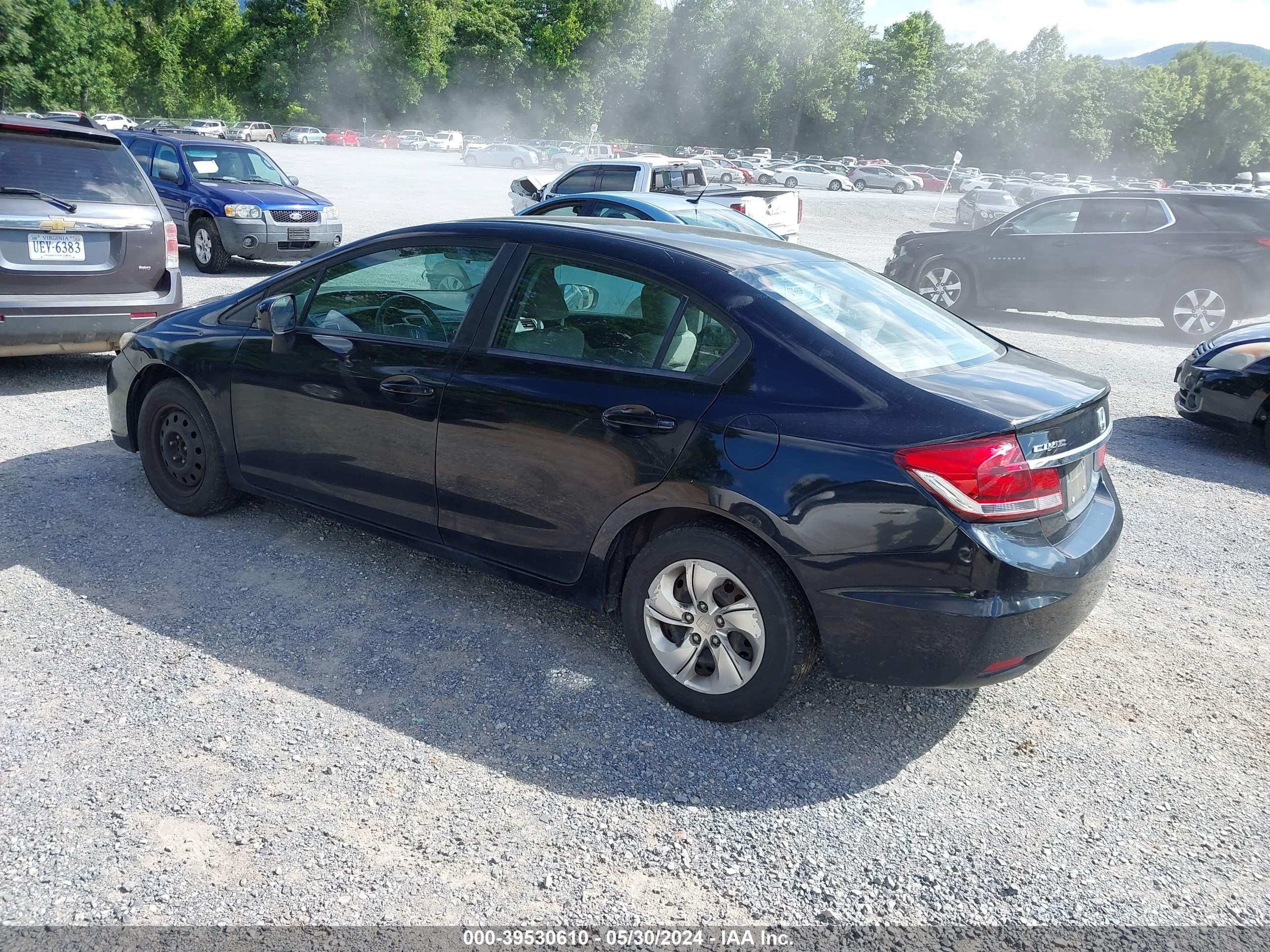 Photo 2 VIN: 19XFB2F52EE200394 - HONDA CIVIC 