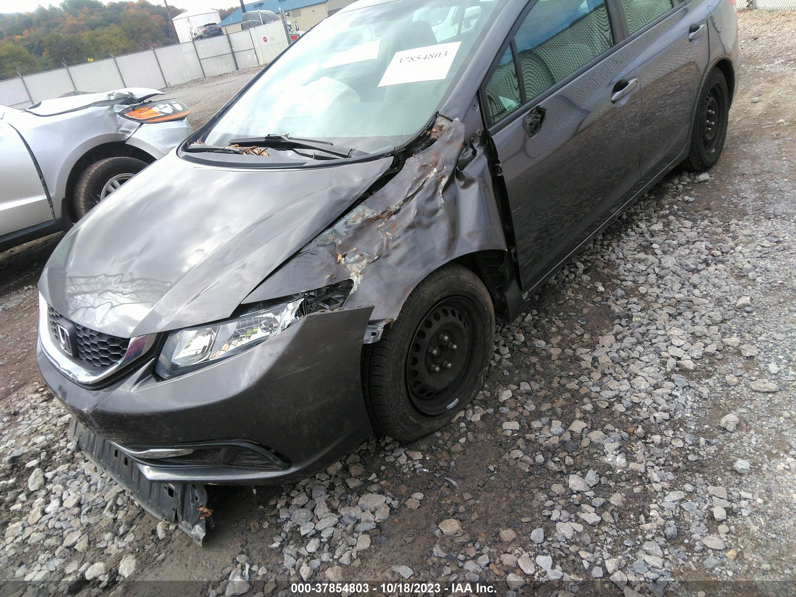 Photo 5 VIN: 19XFB2F52EE218023 - HONDA CIVIC 