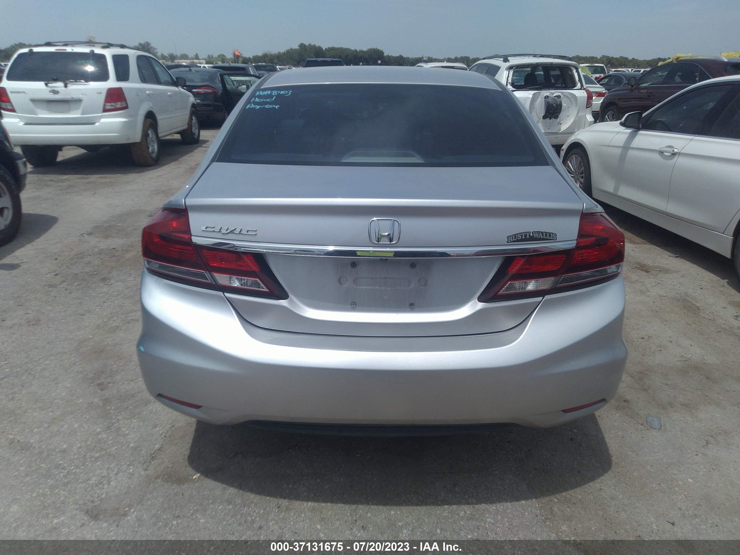 Photo 15 VIN: 19XFB2F52FE084518 - HONDA CIVIC 