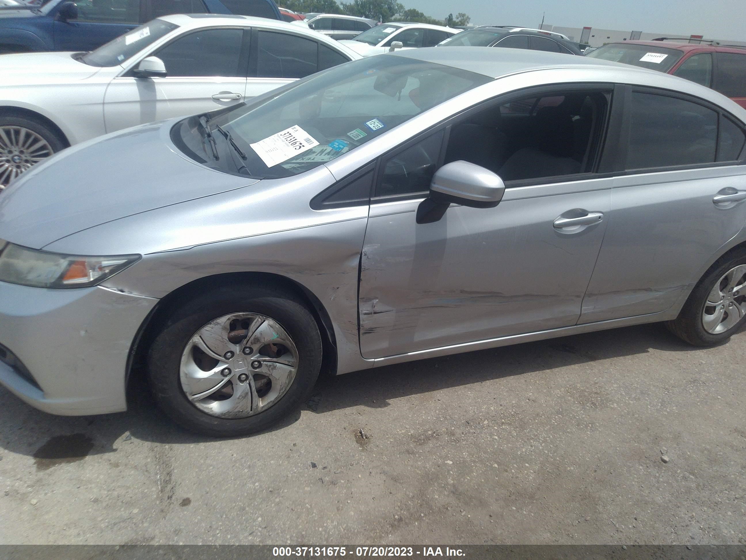 Photo 5 VIN: 19XFB2F52FE084518 - HONDA CIVIC 